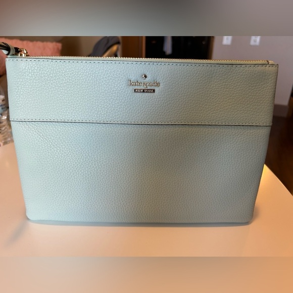 KATE SPADE NEW YORK Leather Clutch like new - Picture 5 of 9
